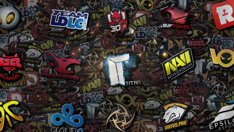 复古 CSGO 经典战队 LOGO 密集拼贴电竞 4K 电脑壁纸